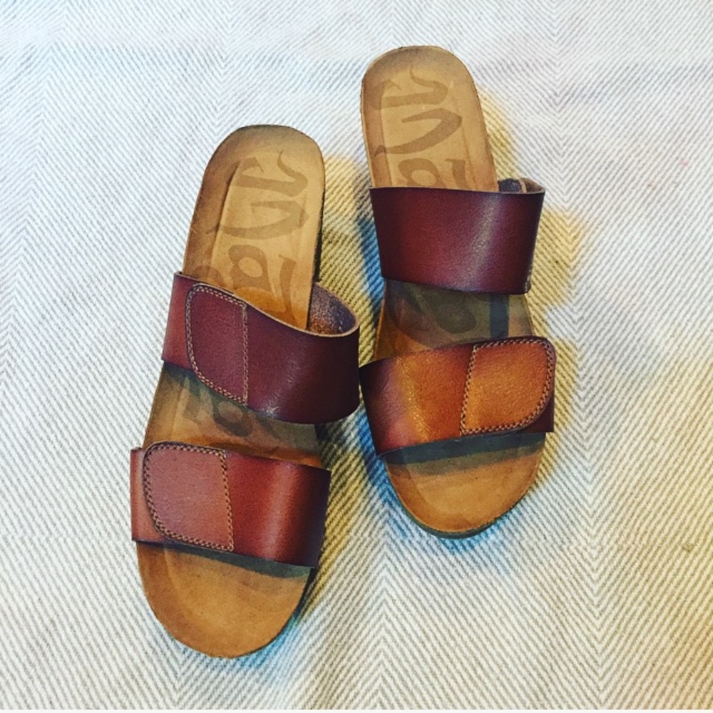 Strappy wedge sandals